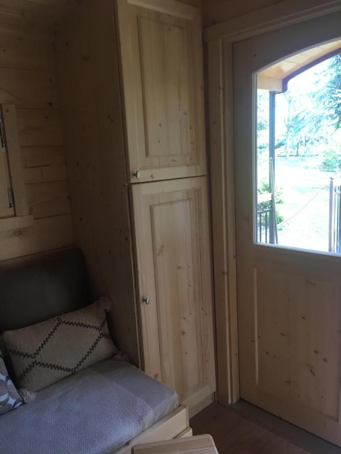 La Roulotte Des Bords De Saone Hotel Massieux Kültér fotó